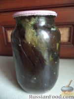 Фото к рецепту: Баклажаны с зеленью и чесноком