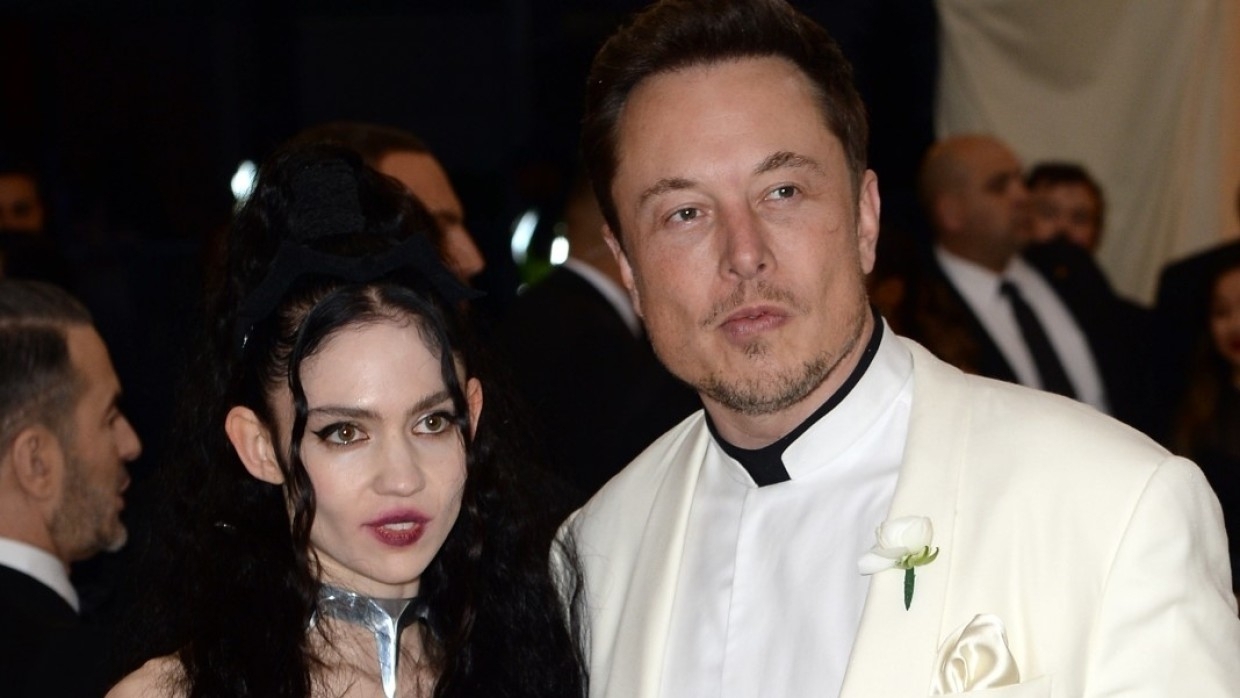 Граймс пошутила о колонизации спутника Юпитера после разрыва с Маском