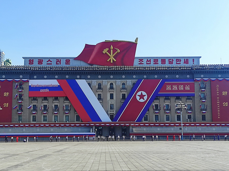 В Пхеньяне «товарищу Путину» подготовили громкую встречу: портретам нет числа