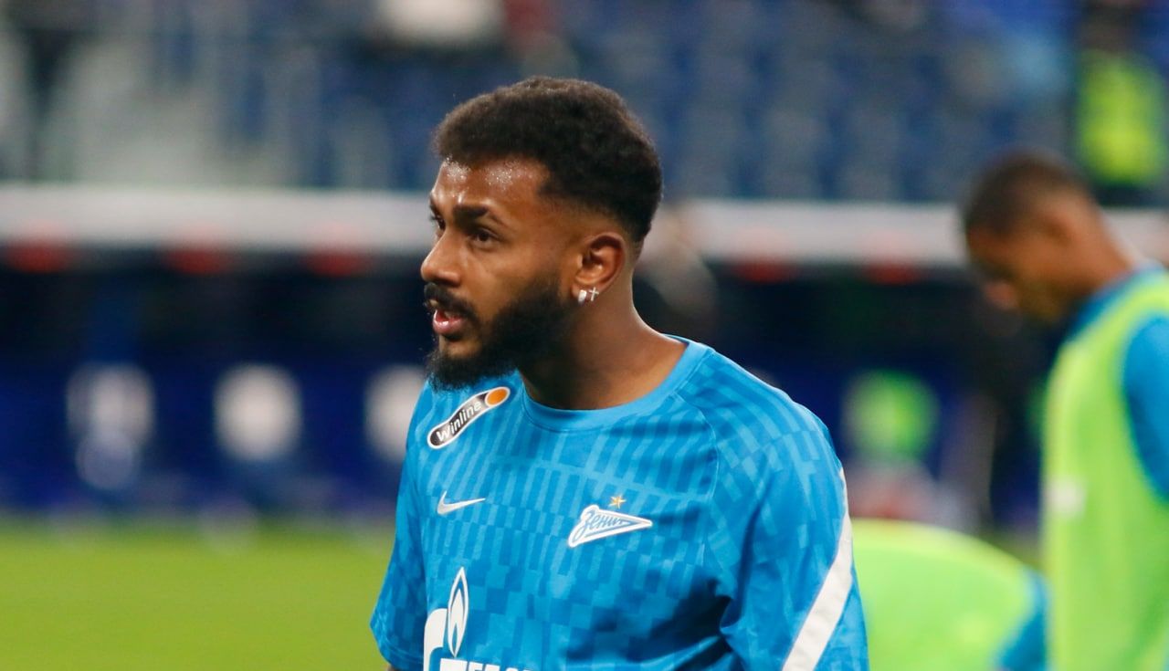 «Арсенал» и «Вест Хэм» не интересуются полузащитником «Зенита» Венделом