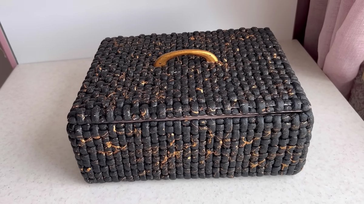 Отличный сундучок для хранения своими руками