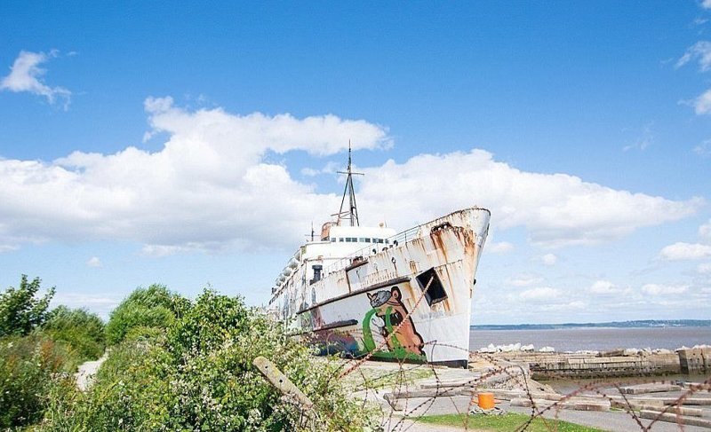 Жуткий заброшенный пассажирский пароход превратился в неожиданную туристическую достопримечательность в мире, достопримечательность, заброшенное, зомби, пароход