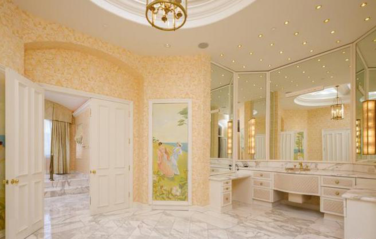 В гостях у принца Саудовской Аравии: экскурсия по его дому в Лос-Анджелесе с 39 ванными комнатами Стиль жизни,Дома звезд