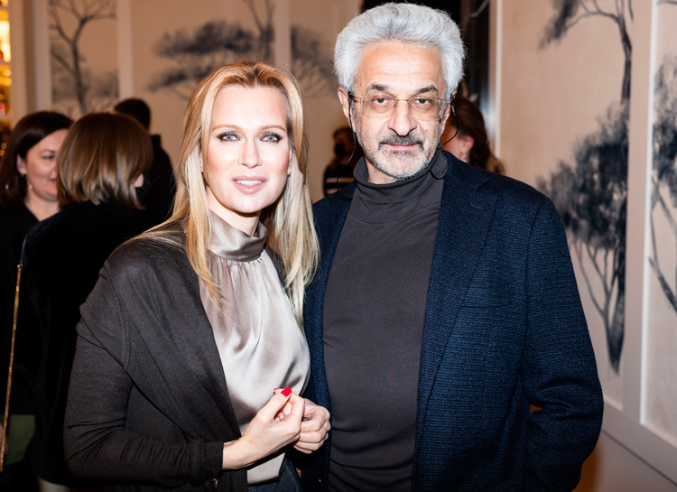 Ксения Собчак, Светлана Бондарчук, Надежда Оболенцева и другие на дне рождения Клуба "418" Ксения Собчак, Светлана Бондарчук, Надежда Оболенцева и другие на дне рождения Клуба "418" Звезды,Красная дорожка