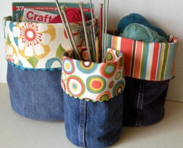 12 способов переделать старые джинсы в полезные мелочи для дома идеи,советы