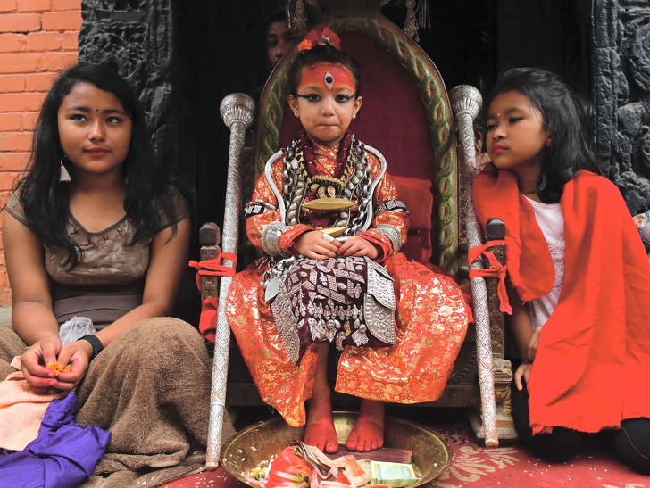 Как живут в Непале — маленькой стране, где смешались разные культуры, а люди говорят на 123 языках