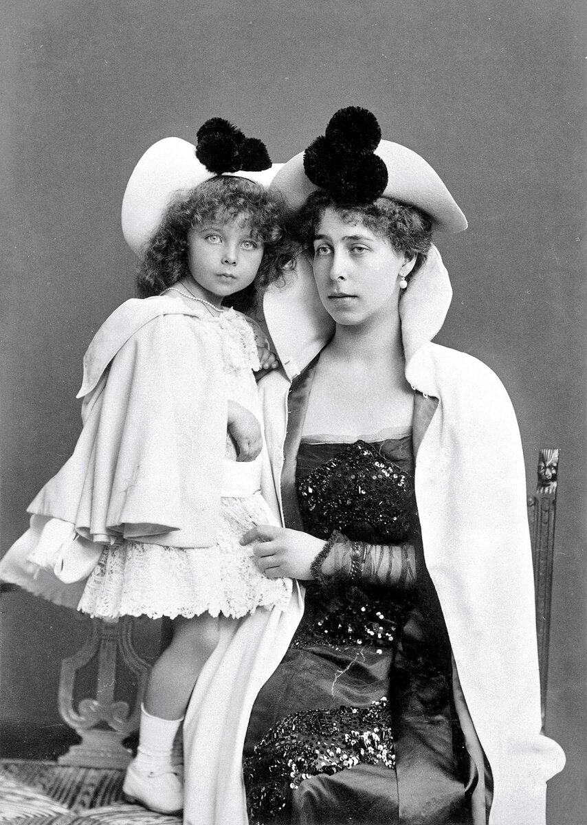Герцогиня Виктория-Мелита с дочерью Елизаветой