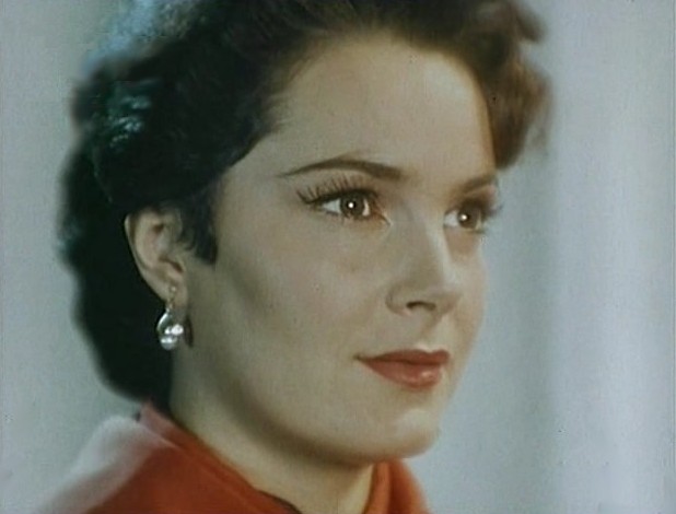 Элина Быстрицкая: почему актриса не хотела сниматься с Бондарчуком и за что её не любила Любовь Орлова Звезды