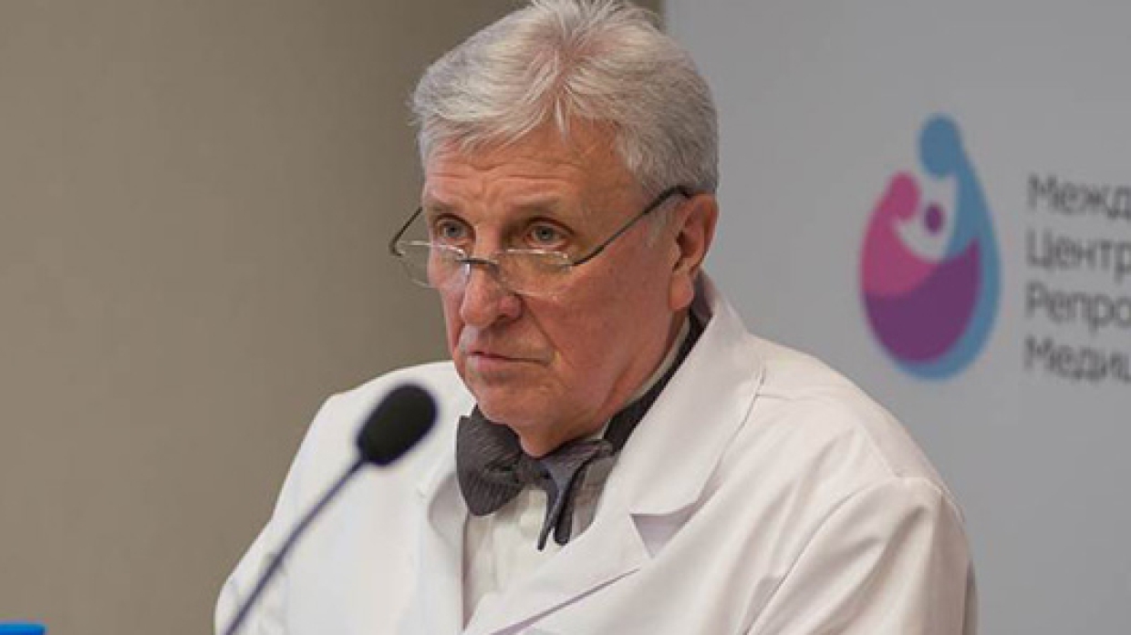 Репродуктолог оценил идею беременности мужчин после шанхайского эксперимента Общество