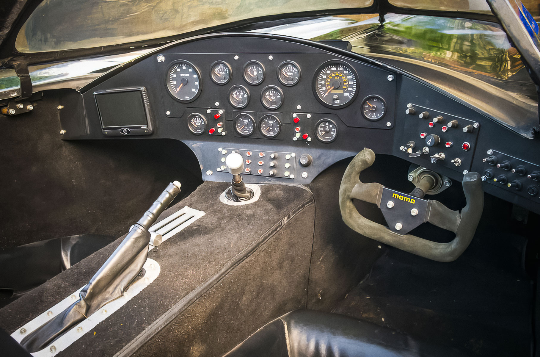 На продажу выставили «Бэтмобиль», на котором можно ездить по дорогам общего пользования Новости