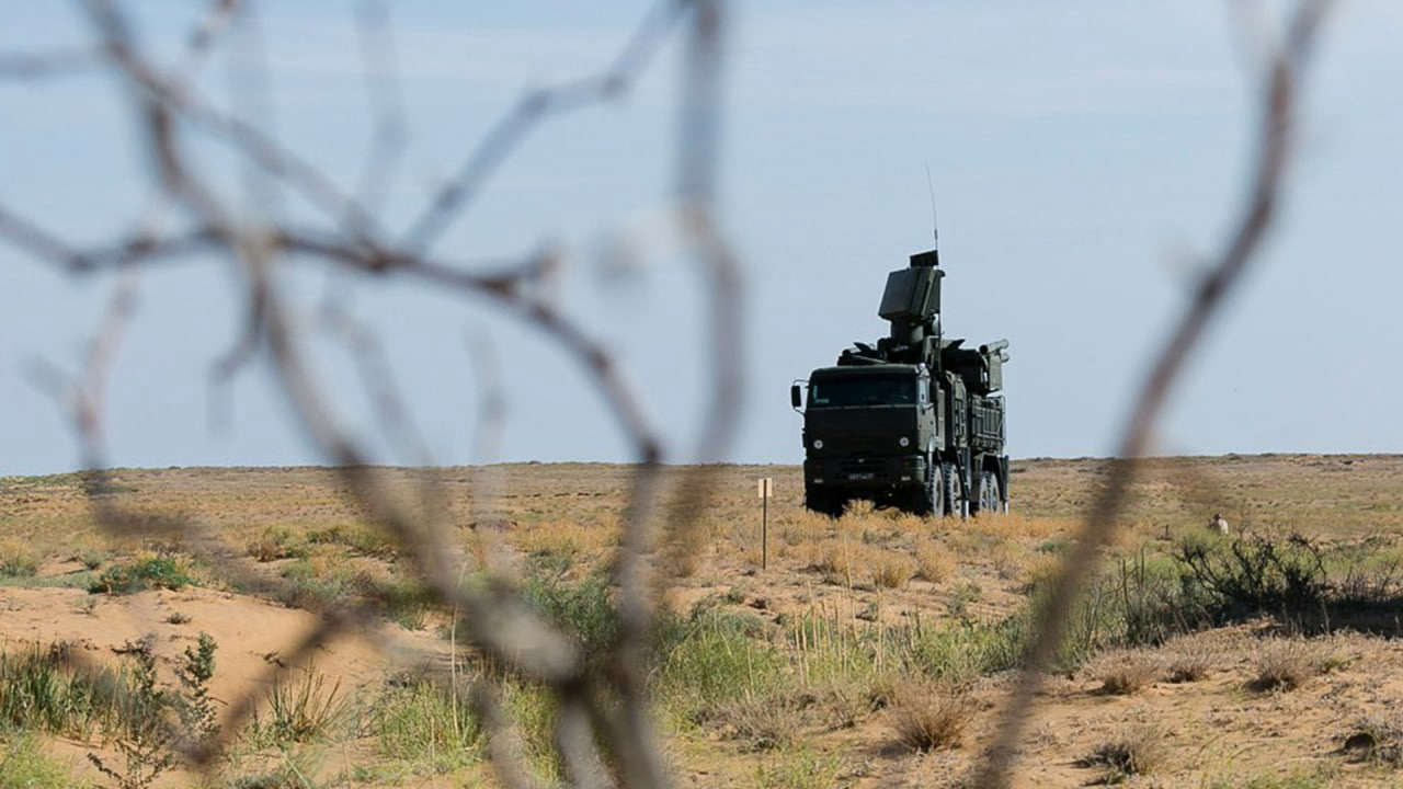 МО РФ: российские средства ПВО ликвидировали два украинских вертолета в Сумской области