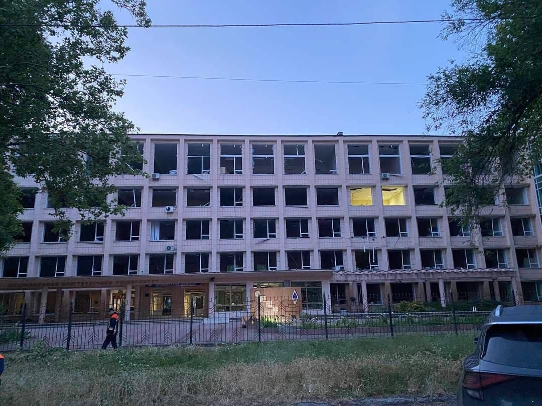 Одесса. Умалчивание о прилётах в объекты ВСУ и пиар на смертях мирняка Одесса. Умалчивание о прилётах в объекты ВСУ и пиар на смертях мирняка украина