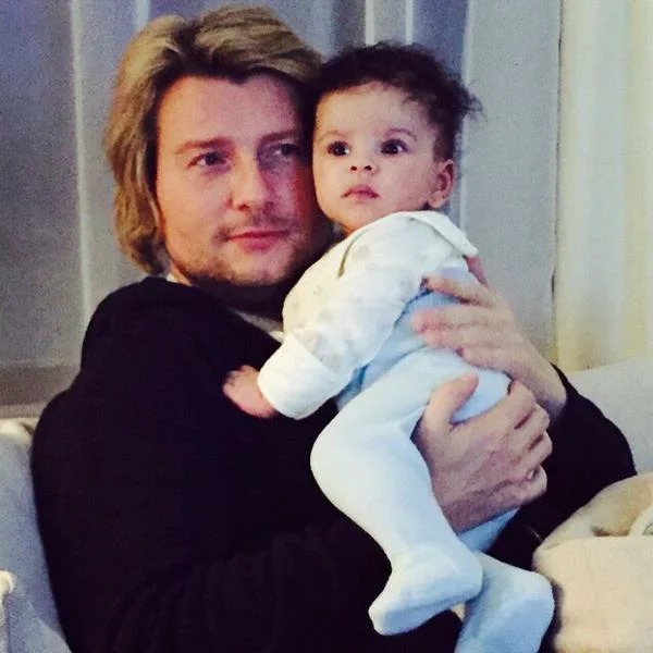 Как, где и с кем сейчас живет подросший и единственный сынок Коли Баскова Как, где и с кем сейчас живет подросший и единственный сынок Коли Баскова