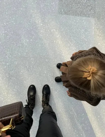 Круизы, бикини и выставки: где и как отдыхают Ксения Собчак, Кристина Романова с детьми, Виктория Лопырёва, Екатерина Климова и жена миллионера Инесса Шевчук Мухина, Ирина, дочерьюЕкатерина, Елена, Самойлова, Шевчук, Климова, Бондаренко, дочерьми, гуляет, Доронина, Инессы, Ксения, ШевчукФото, Кристина, Романова, ШевчукИнесса, Оксана, Расковалова, РомановаКристина