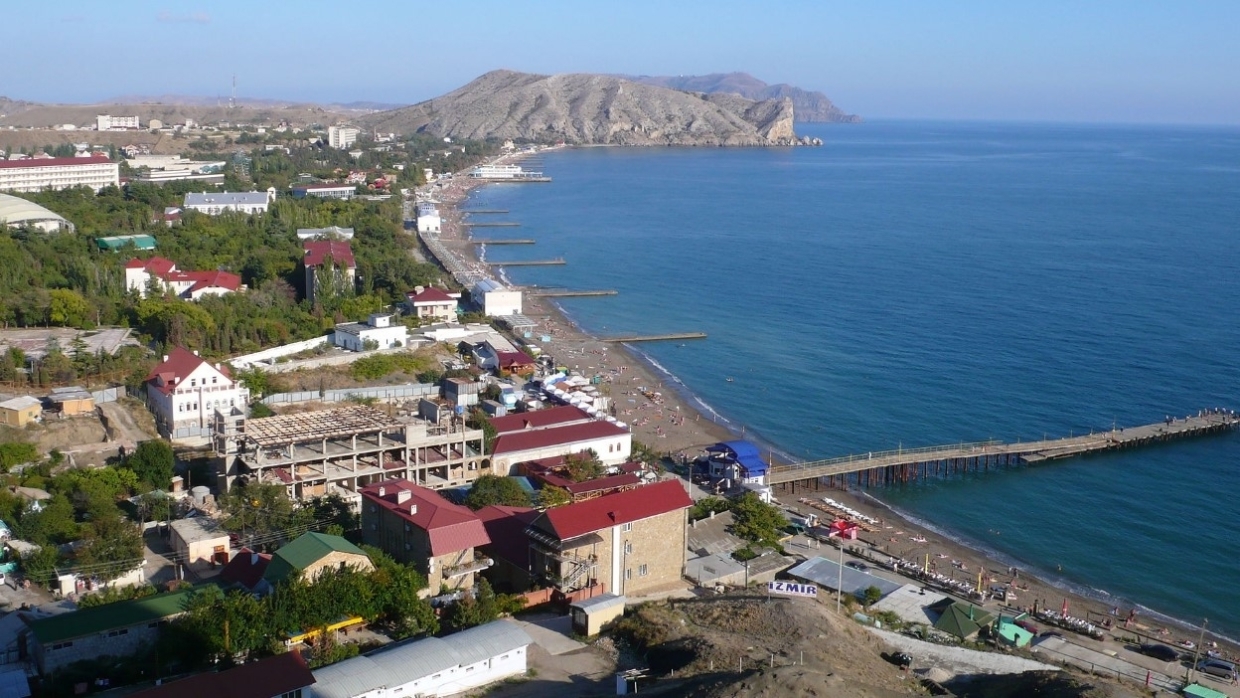 Эксперт рассказал, как туристам не стать жертвами мошенников во время отдыха в Крыму