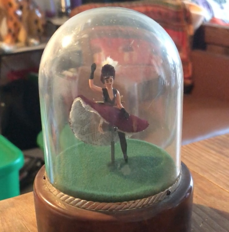 20 интернет-пользователей показывают свои старинные вещи, которые использовали на протяжении веков 20 интернет-пользователей показывают свои старинные вещи, которые использовали на протяжении веков