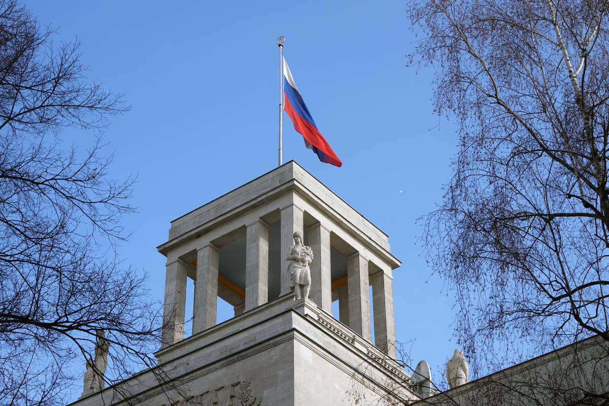 Российское посольство сообщило об эрозии послевоенного примирения в Германии