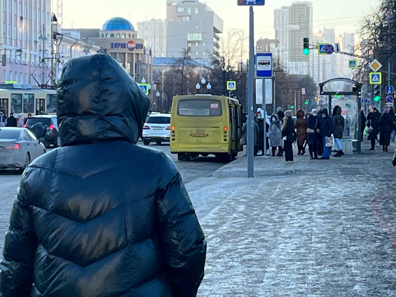 Пассажиры жалуются. Екатеринбург автобус №36. Медузы в салоне автобуса.