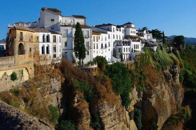 Ронда – удивительный город на скалах в Испании Ронда – удивительный город на скалах в Испании