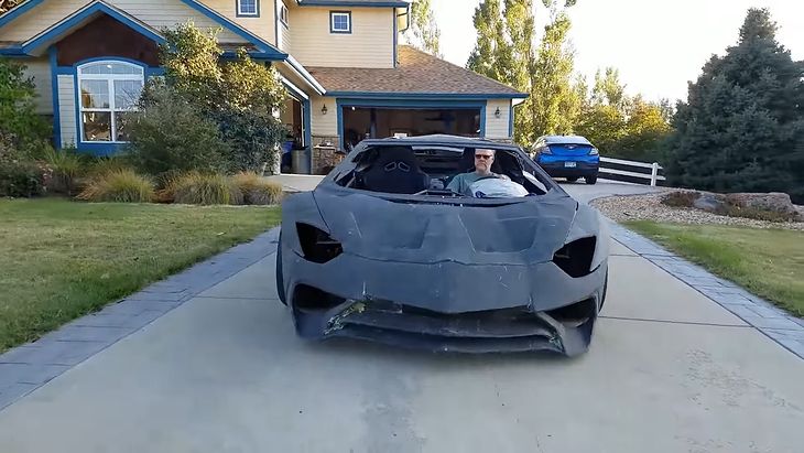 Отец для своего сына на 3D-принтере напечатал Lamborghini Aventador. Не поверите, он ездит, тормозит Отец для своего сына на 3D-принтере напечатал Lamborghini Aventador. Не поверите, он ездит, тормозит автосамоделки,Марки и модели