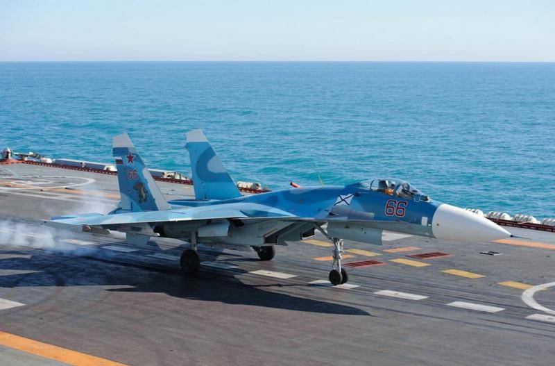 Палубные Су-33 ТАВКР "Адмирал Кузнецов" пройдут модернизацию