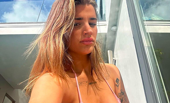 «Как дела на заводе?» – онлифанщица в 23 года купила особняк за 3 млн долларов и Brabus на сдачу Культура