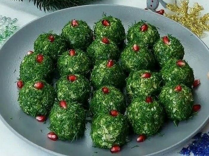 На один укус: 3 рецепта закусок на новогодний стол, которые подают в виде шариков вкусные новости,закуски,кулинария,новогодние рецепты,рецепты