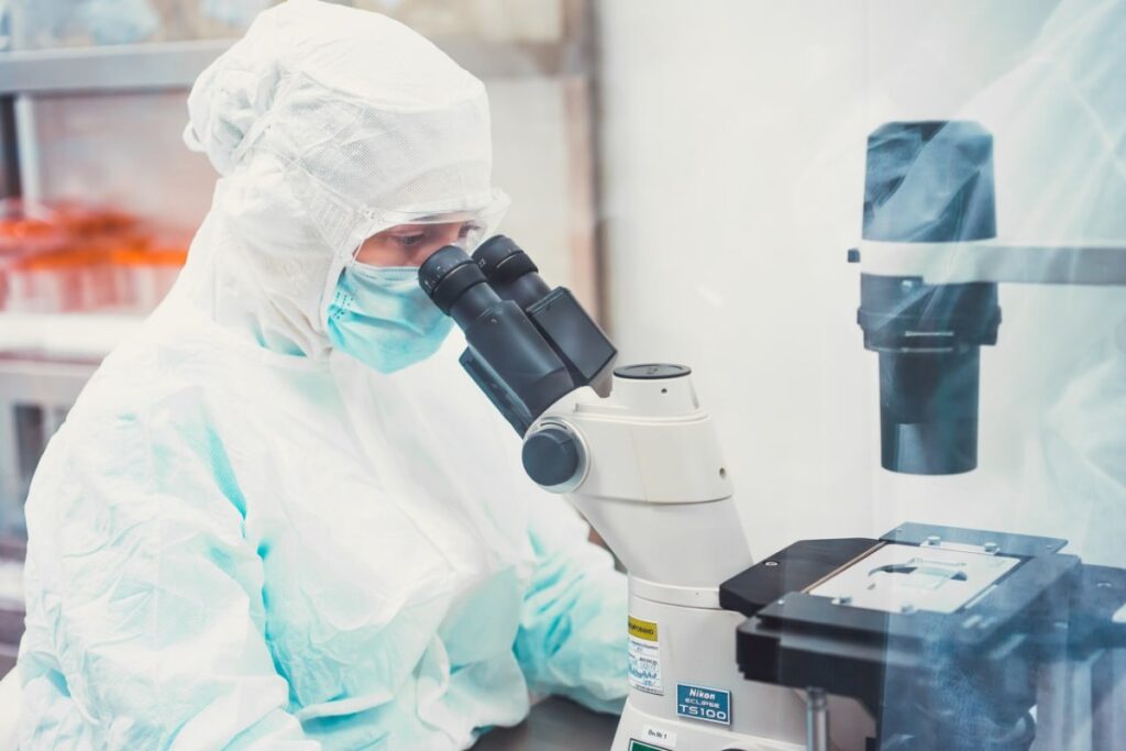 Стартовали клинические исследования российской онковакцины