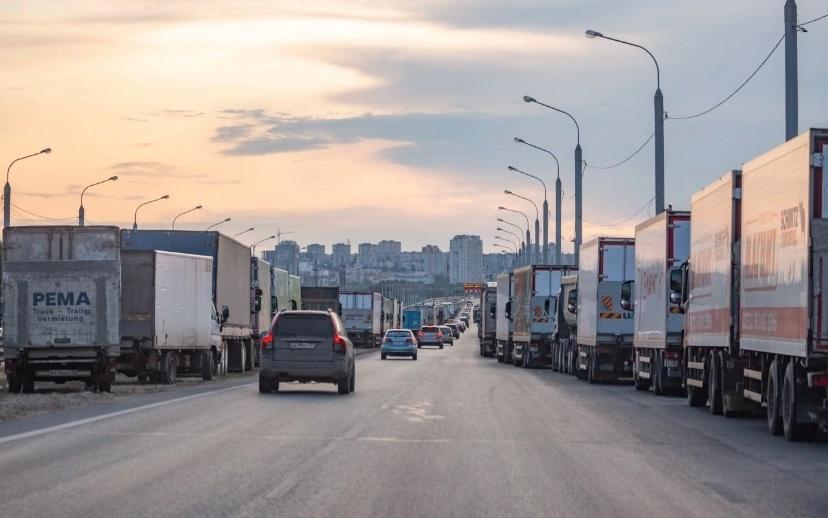 Хотели как лучше: В Волгограде изменили правила въезда фур в город