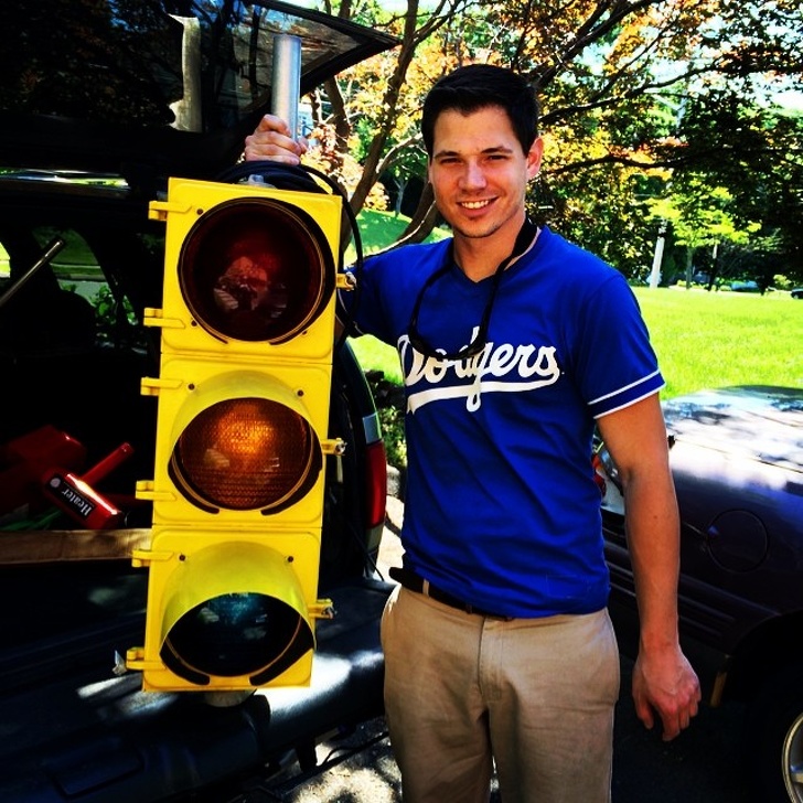 20 интернет-пользователей показывают свои старинные вещи, которые использовали на протяжении веков 20 интернет-пользователей показывают свои старинные вещи, которые использовали на протяжении веков