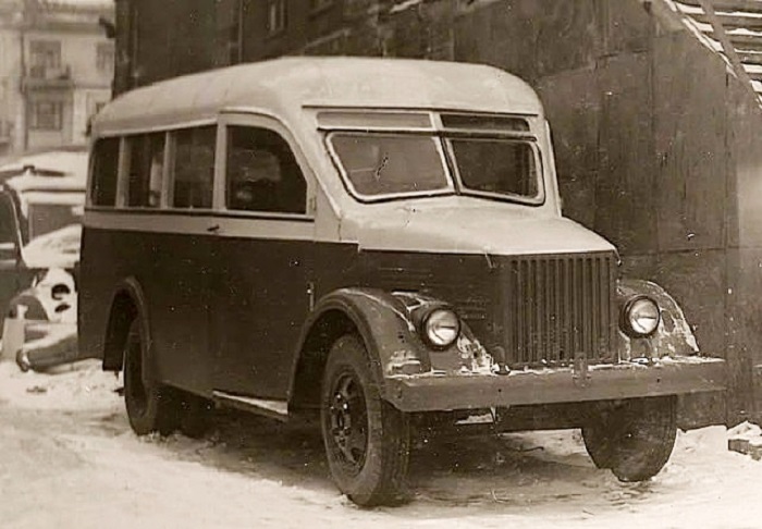 Автобус на шасси ГАЗ-51/ Фото: uncle-vova.com