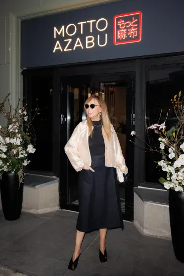 Евгения Медведева с женихом, Стеша Маликова, Елена Летучая и Артемий Лебедев на открытии ресторана Motto Azabu Иванов, Артемий, Мария, Алёна, Михаил, Барышников, Берман, Стеша, Медведева, КушнерКлим, Долидзе, ШипенкоЯн, Яновский, КаминМаксим, ЛиеваПавел, Маргарита, ресторатор, Дмитрий, ЗемскаяМарина, ВикулиныЕкатерина