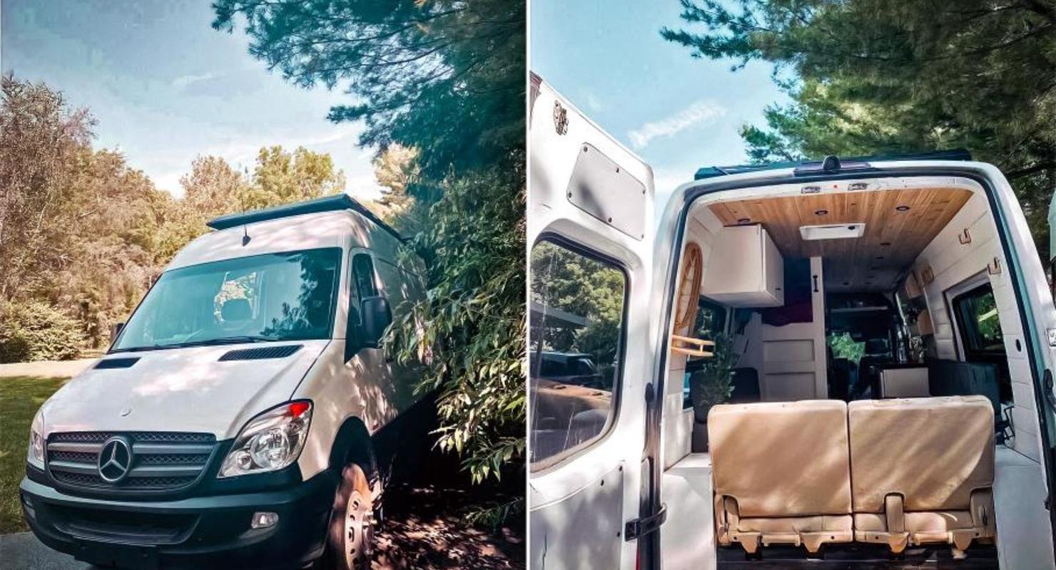 Из Mercedes-Benz Sprinter сделали уютный кемпер с трехъярусной кроватью