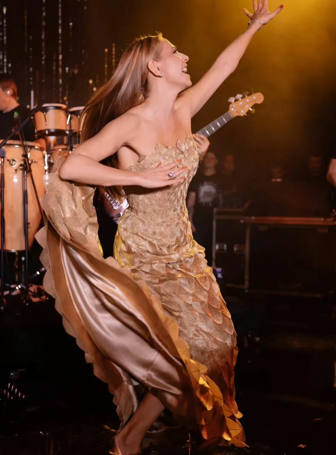 Сияет ярче звезд: Татьяна Навка показала, как отметила день рождения с мужем Дмитрием Песковым Навка, Татьяна, дарит, лучше, рождения, президента, также, Песков, числе, Дмитрий, покоя, часто, считаю, женой, ледовых, исполнился, чемпионка, олимпийская, всего, звезды