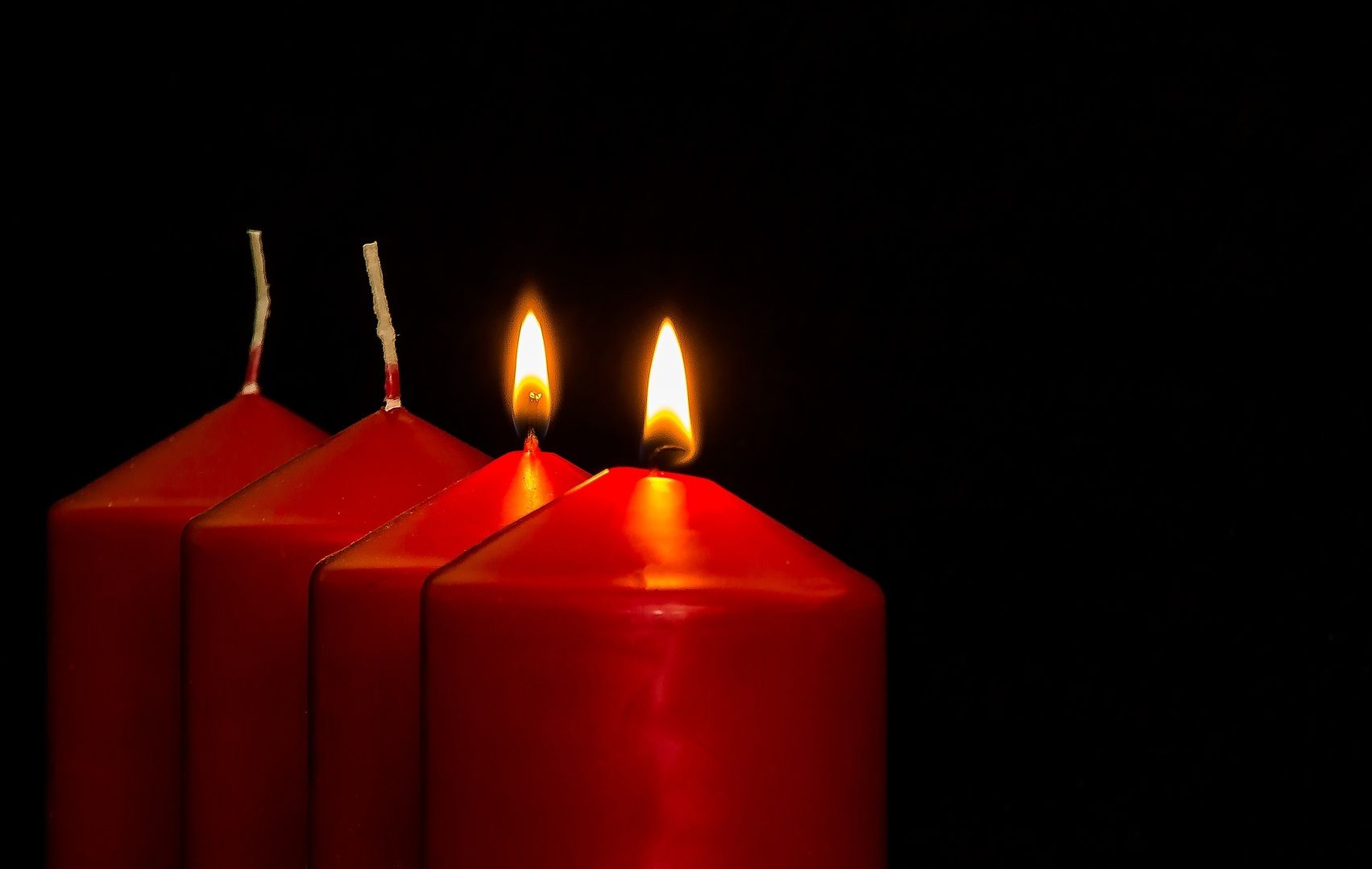 В РПЦ предостерегли россиян от покупки свечей «Забудь меня, военкомат»