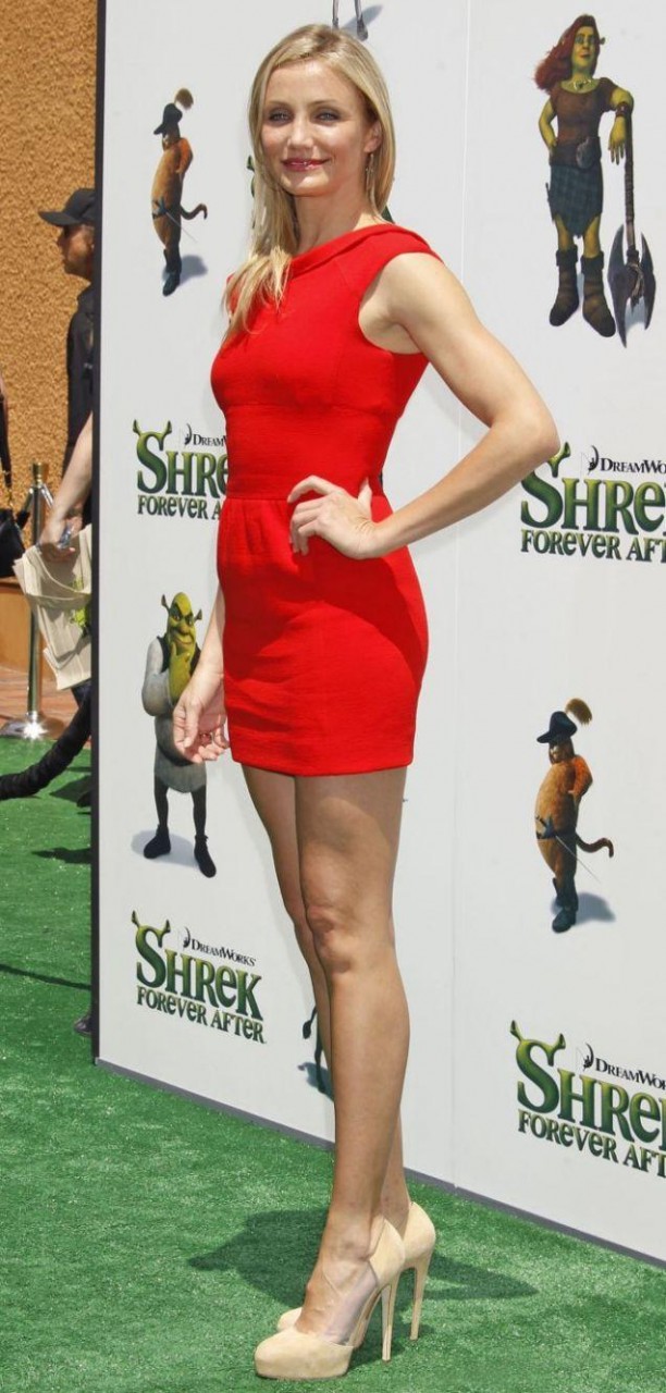 Cameron Diaz red dress