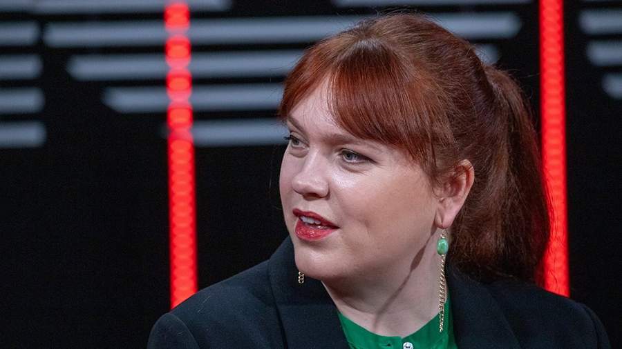 В Латвии потребовали отставки поддержавшей вещание СМИ на русском главы минкульта