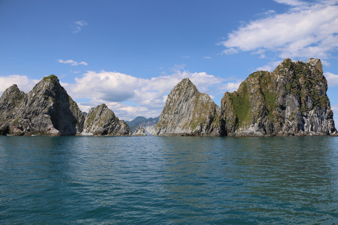 Камчатка. Часть 1-я. Вдоль камчатского берега - великолепие пейзажей и удивительный животный мир прибрежных вод. 