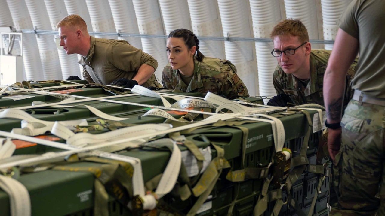 Foreign Affairs: Запад прибегает к фальшивой бухгалтерии для завышения помощи Украине