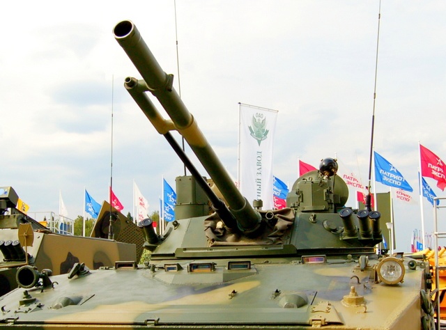Робота на базе БМП-3 с боевым модулем "Синица" пошлют в самое пекло Робота на базе БМП-3 с боевым модулем "Синица" пошлют в самое пекло оружие