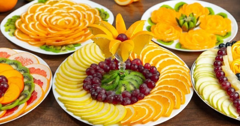 Фруктовая тарелка с цитрусовыми: 5 идей для красивой подачи