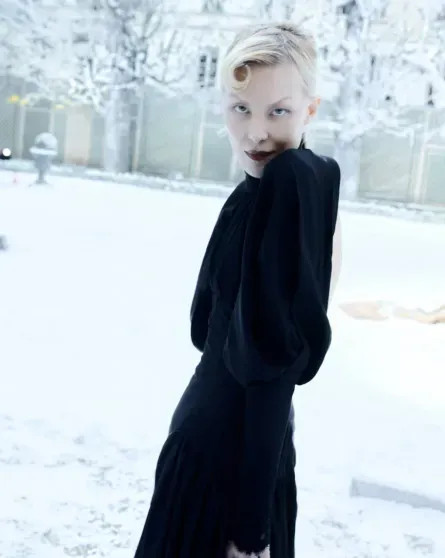 Рената Литвинова выгуляла модные образы на показах в Париже ЛитвиноваРената, Рената, Литвинова, подиум, актриса, вышла, чёрном, Riches, Enfants, Gaultier, Demeulemeester, пришла, рамках, Недели, показе, ранее, Chanel, принадлежит, Chloe, Schiaparelli