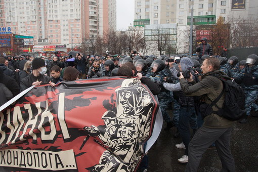 "Русский марш" рассорил оппозиционных деятелей