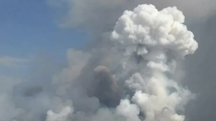 ТЕРАКТ В ДОНБАССЕ: ЗЕЛЕНСКИЙ РАЗЫГРЫВАЕТ КАРТУ "ВОЙНА"