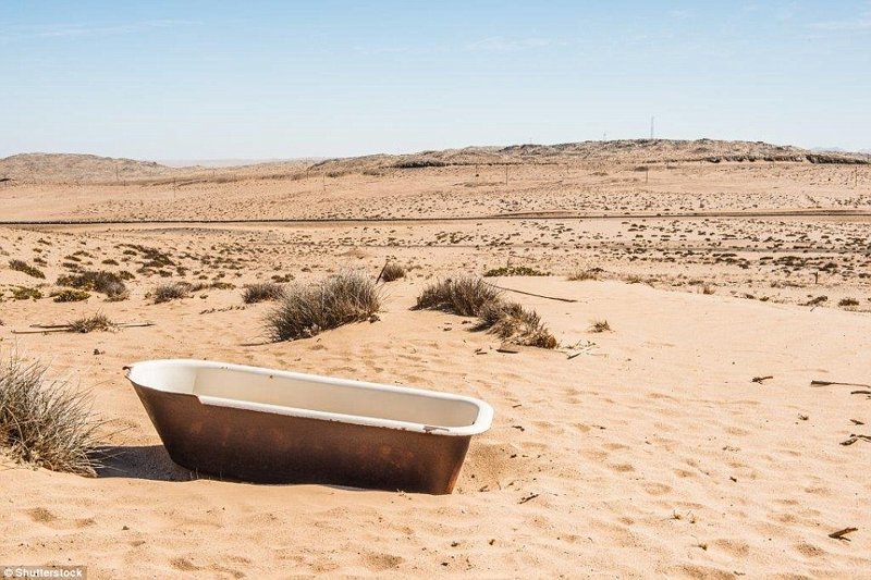 5. Пески пустыни Намиб в Намибии хранят множество брошенных вещей заброшенное, заброшенные места, заброшенные объекты, интересное, находки, подборка, разрушенное, фото