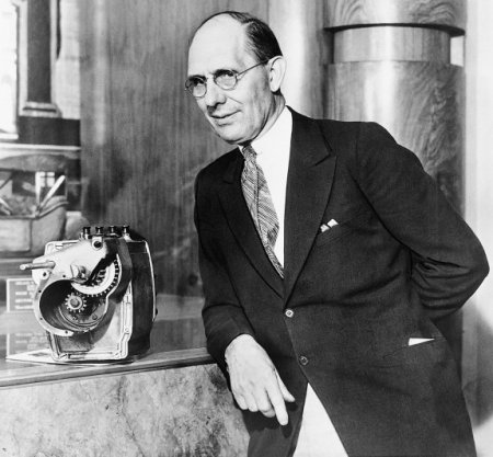 Автомобильный стартер: заводная рукоятка и одна смерть Автомобильный стартер: заводная рукоятка и одна смерть автомобили