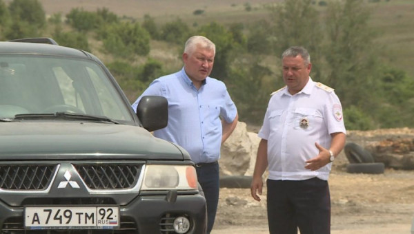 Севастопольские чиновники выявили несанкционированную свалку