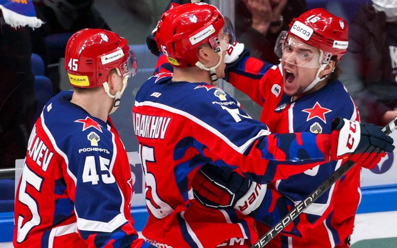 ЦСКА отыгрался с 0:2 в матче с «Куньлунем» и вышел в плей-офф КХЛ