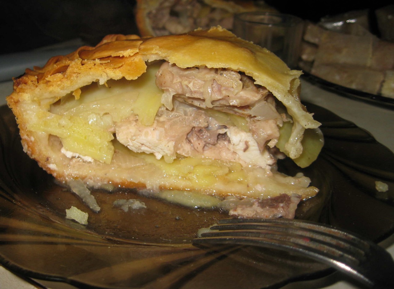 Курник рецепт классический со свининой и картошкой в духовке с фото
