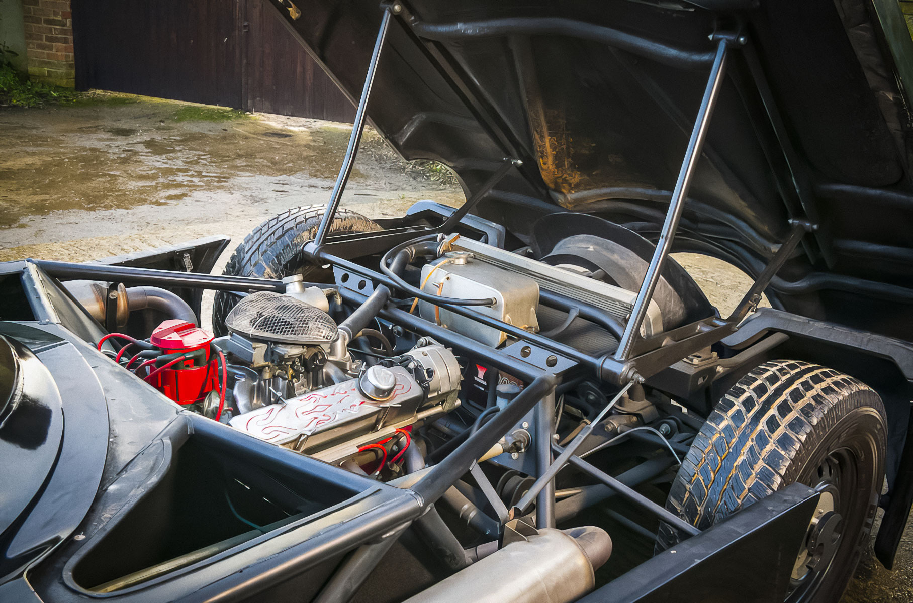 На продажу выставили «Бэтмобиль», на котором можно ездить по дорогам общего пользования Новости